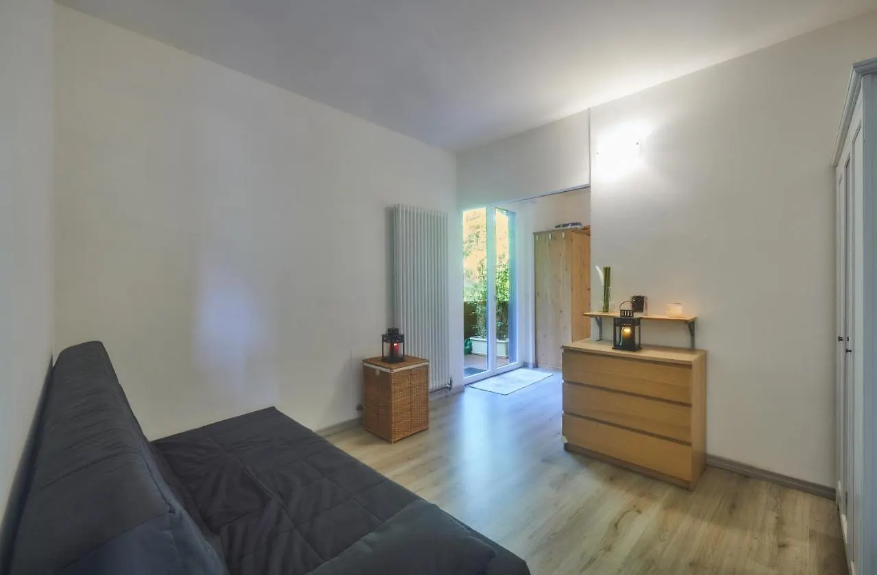 Nicola Flat Apartment Lierna