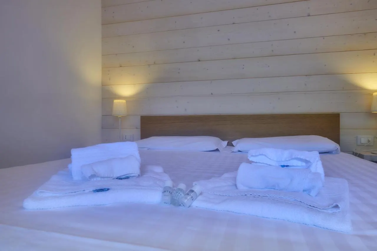 Nicola Flat Apartment Lierna