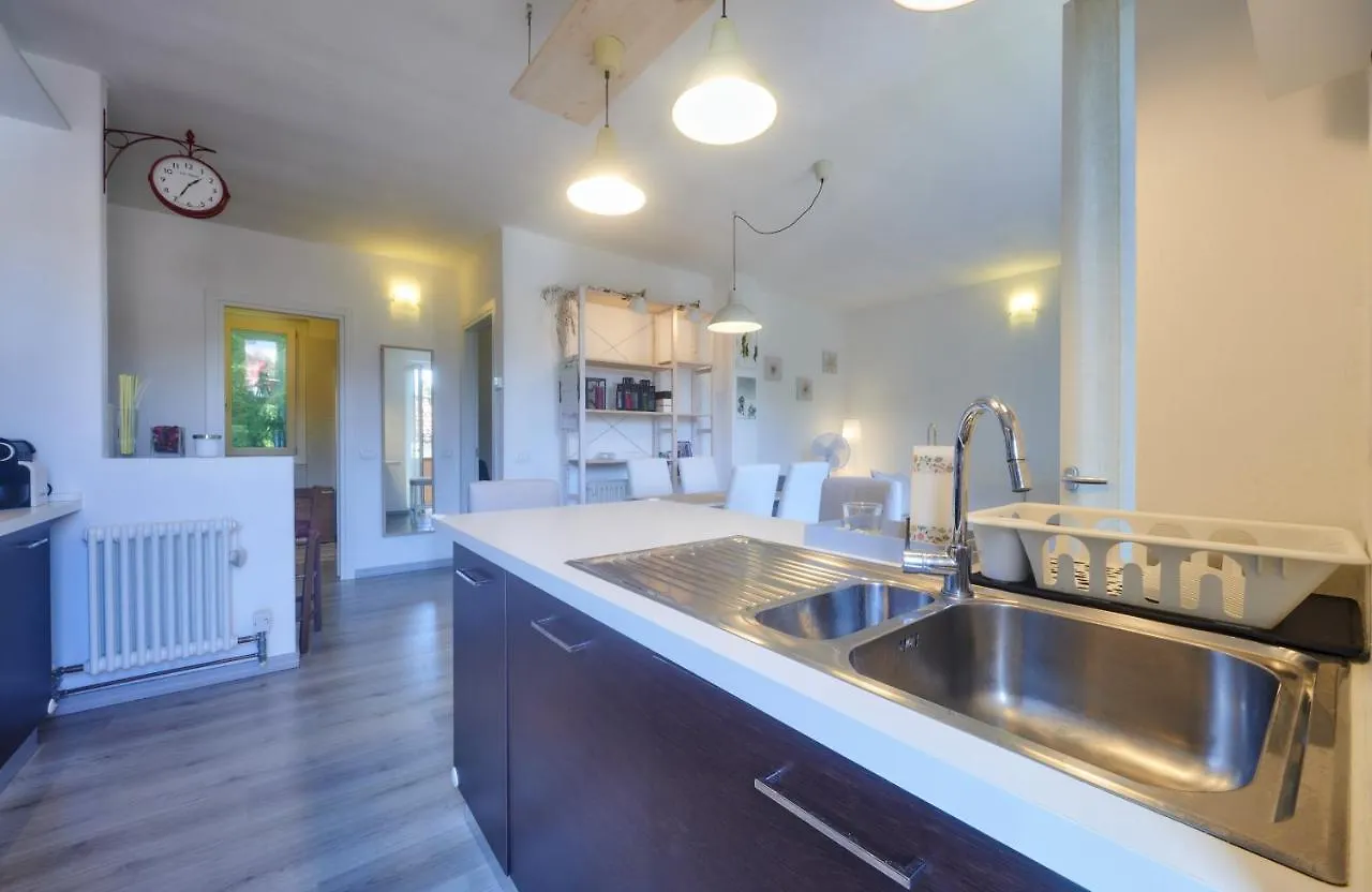 Nicola Flat Apartment Lierna 0*,